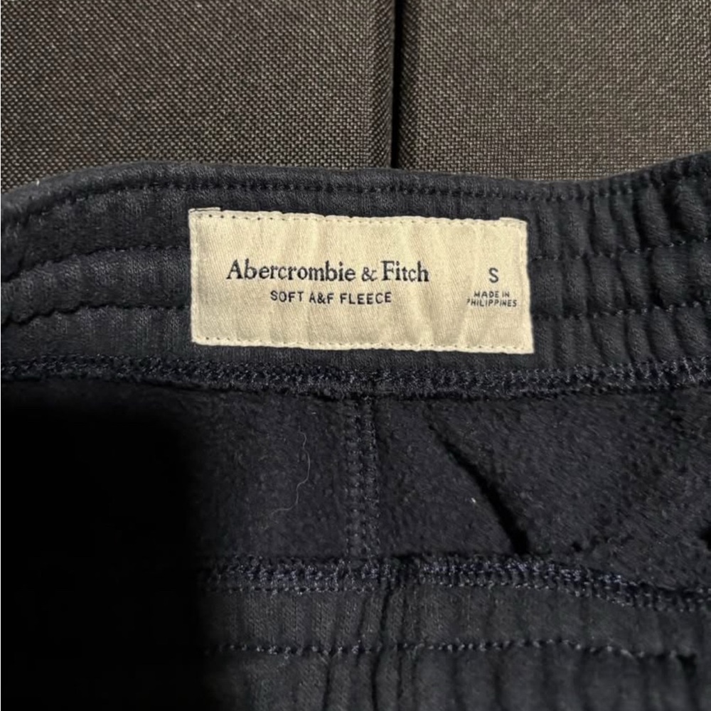 Abercrombie & Fitch Navy Fleece shorts - Picture 2 of 2